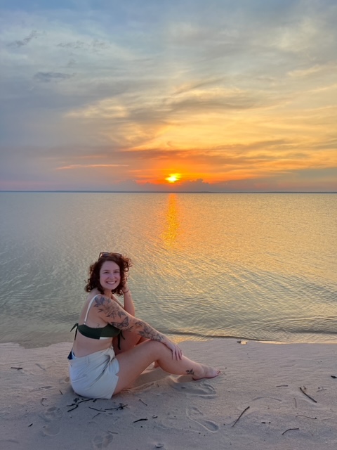 Por do Sol na Praia da Ponta do Maguari na floresta nacional de tapajós