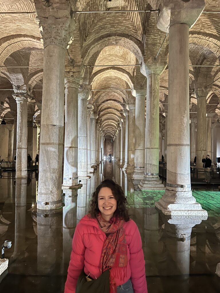 Colunas da Cisterna da Basílica, em Istambul