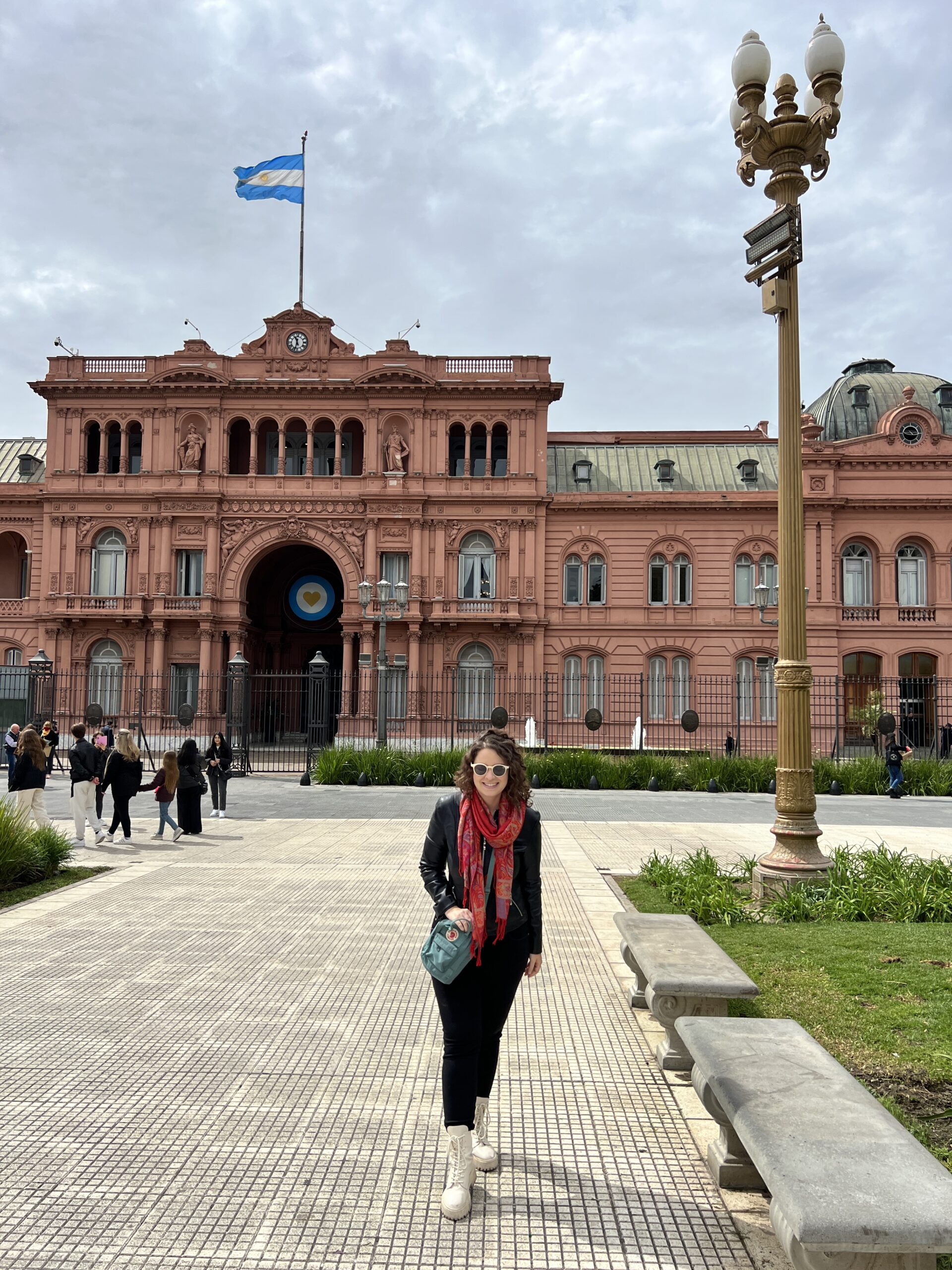 Casa Rosada vista da Plaza de Mayo, em Buenos Aires
